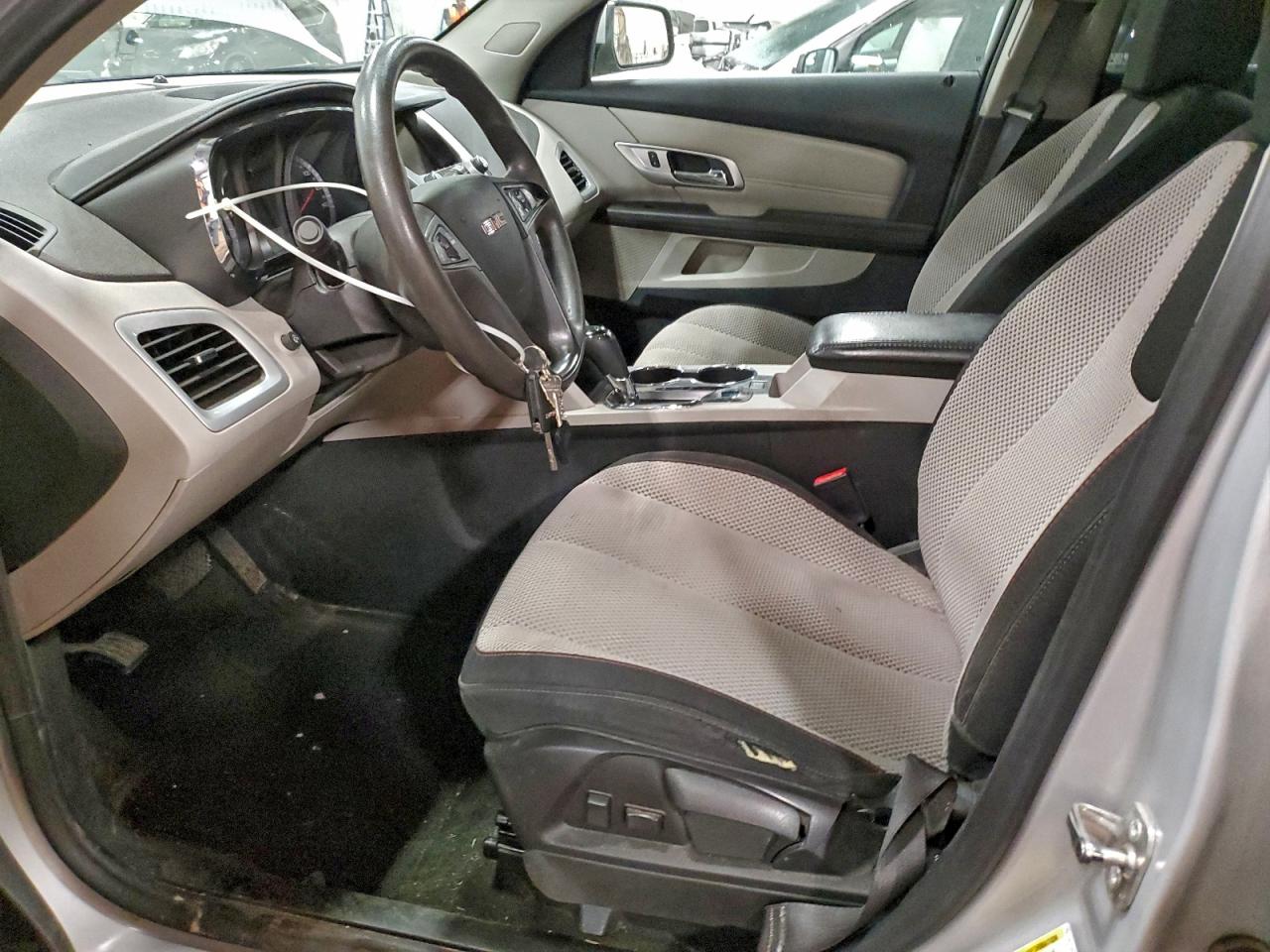 2017 GMC TERRAIN SLE photo 13