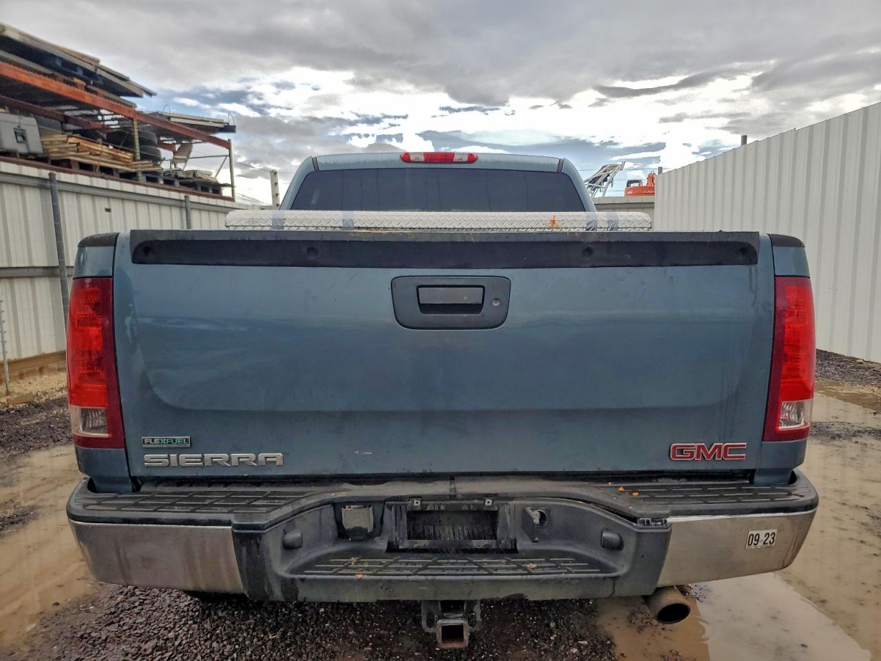 2011 GMC SIERRA C1500 SLE photo 6
