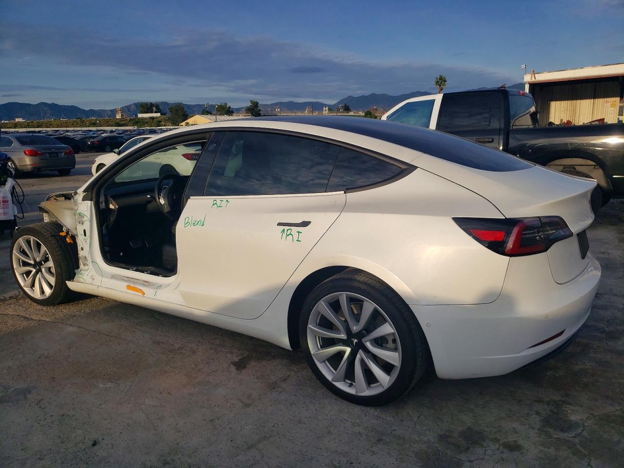 2019 TESLA MODEL 3 photo 2