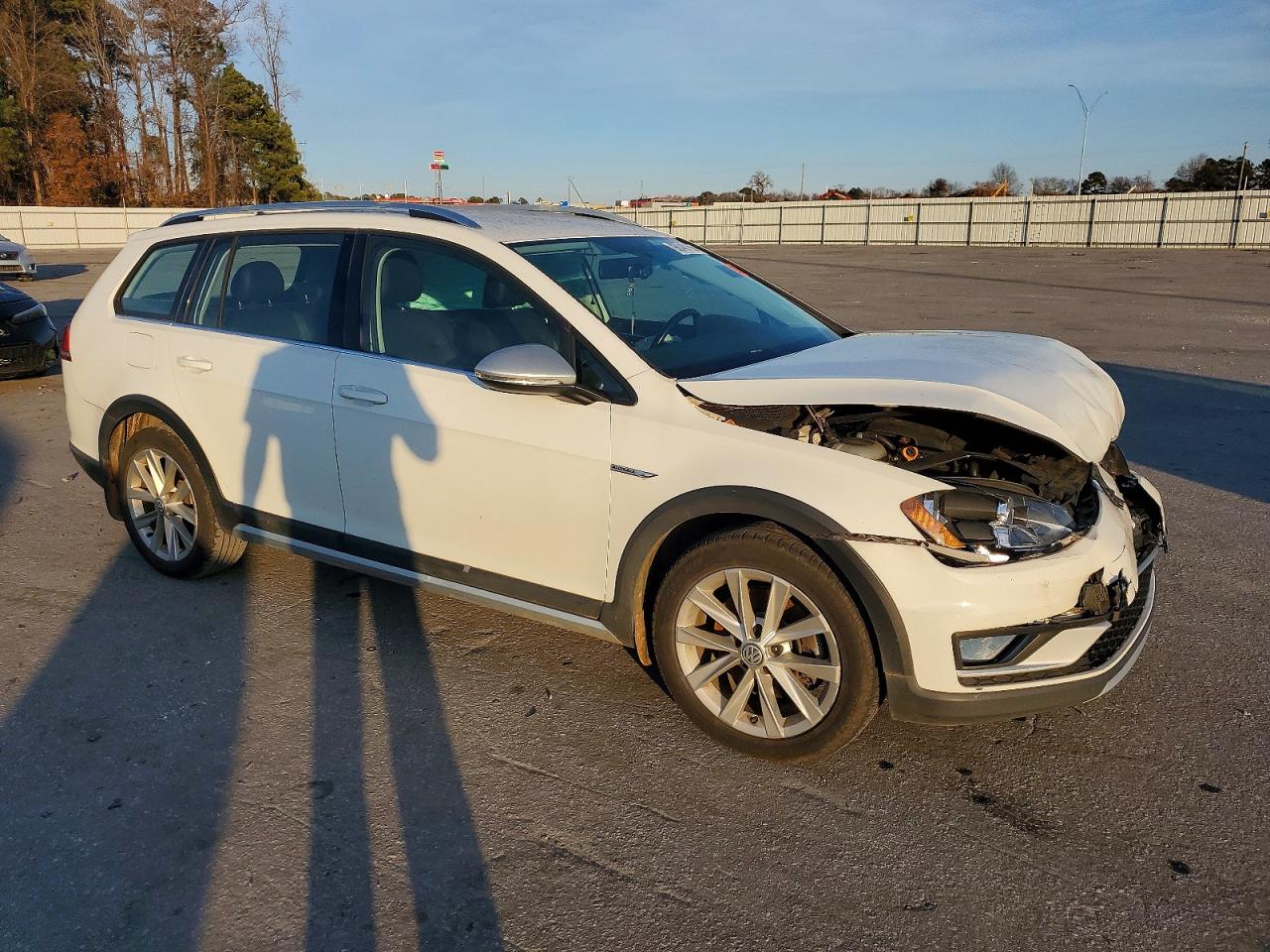2017 VOLKSWAGEN GOLF ALLTRACK S photo 4
