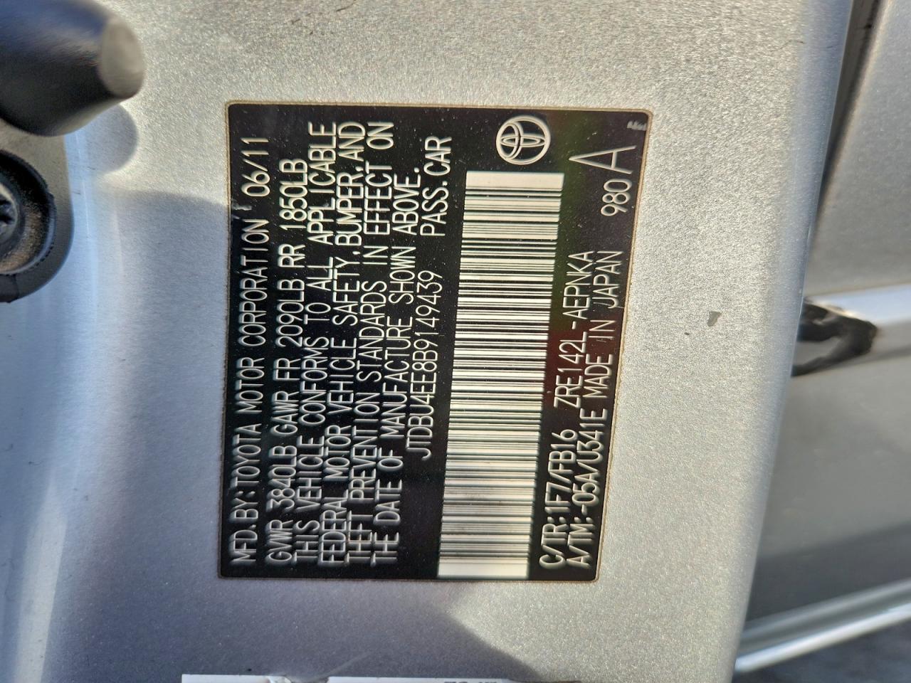 2011 TOYOTA COROLLA LE photo 12