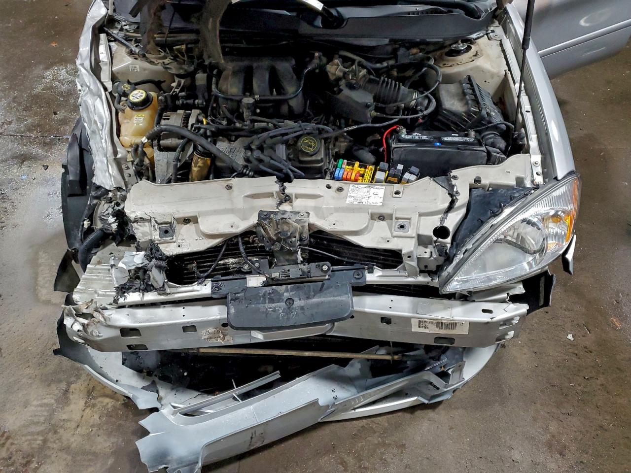 2006 FORD TAURUS SEL photo 11