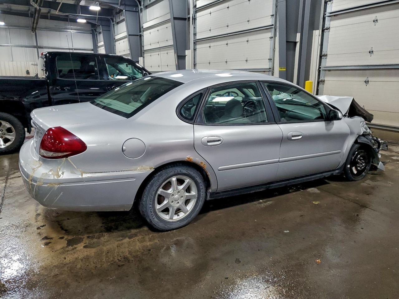 2006 FORD TAURUS SEL photo 3