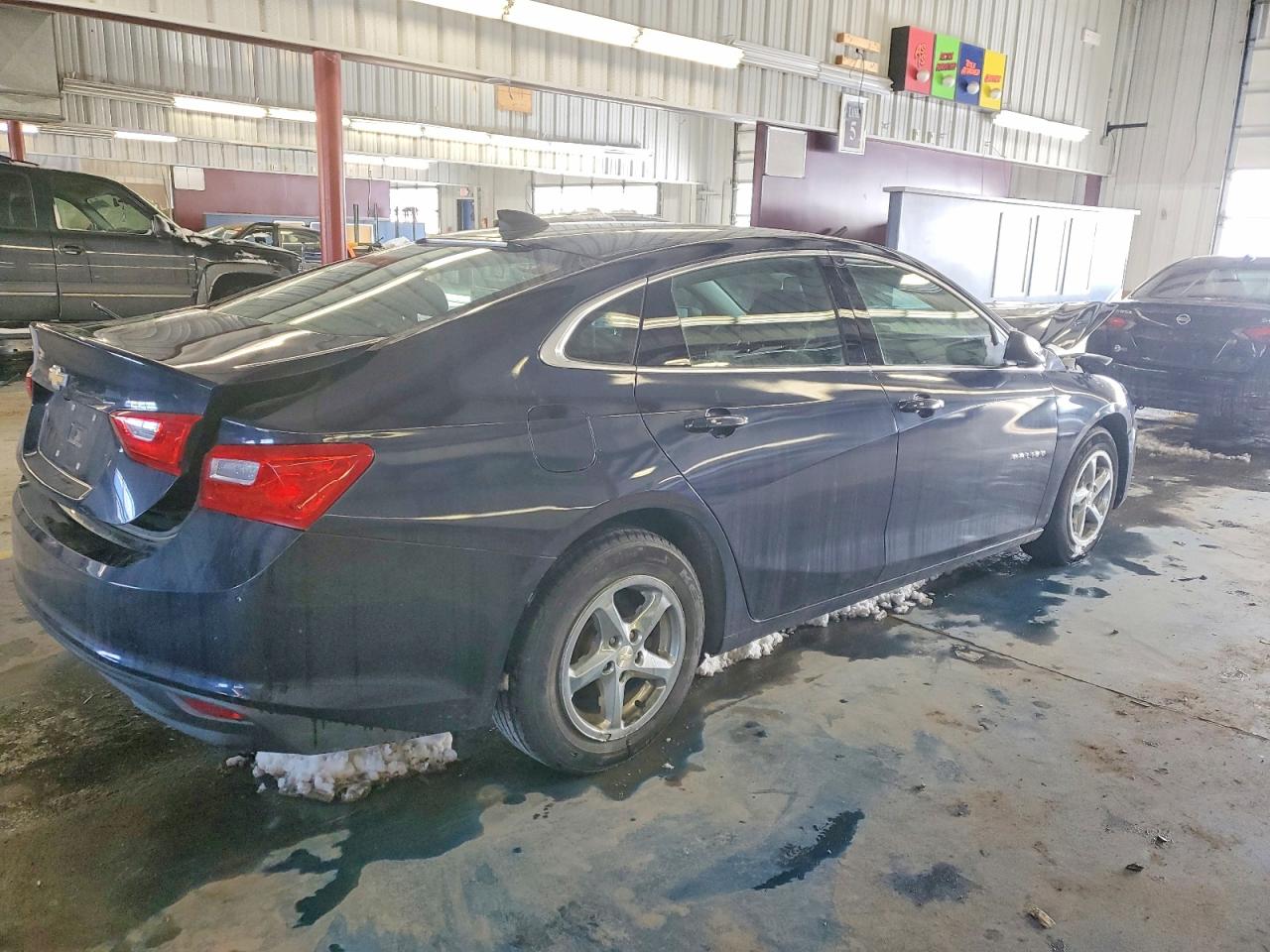 2017 CHEVROLET MALIBU LS photo 3