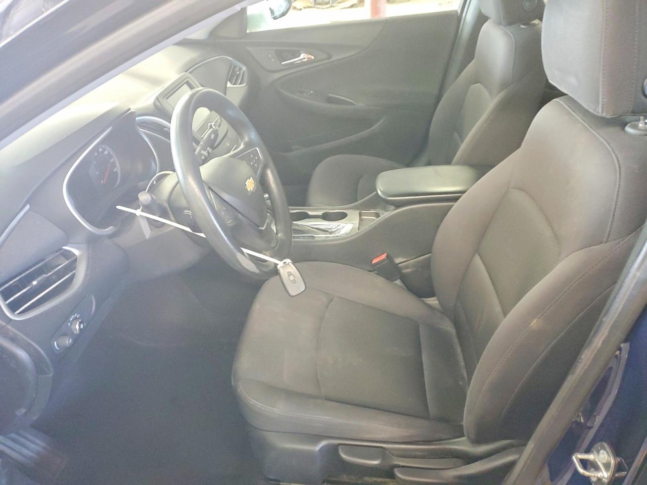 2017 CHEVROLET MALIBU LS photo 7