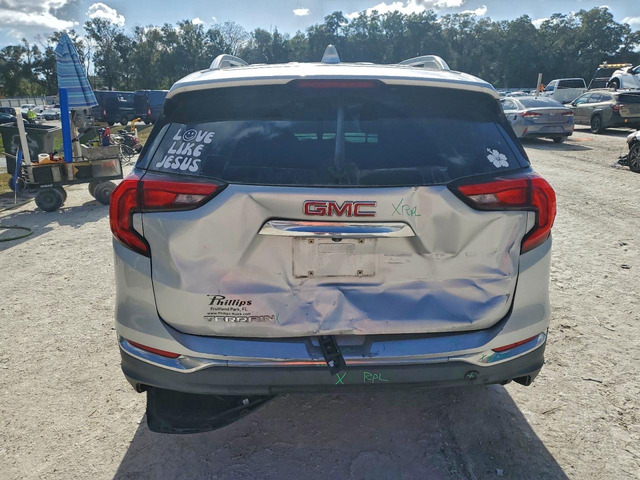 2019 GMC TERRAIN SLT photo 6
