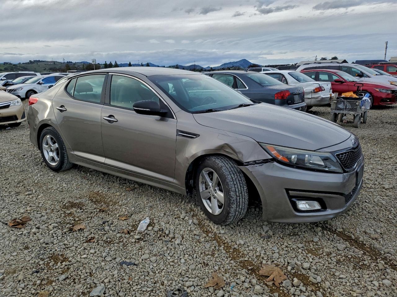 2015 KIA OPTIMA LX photo 4