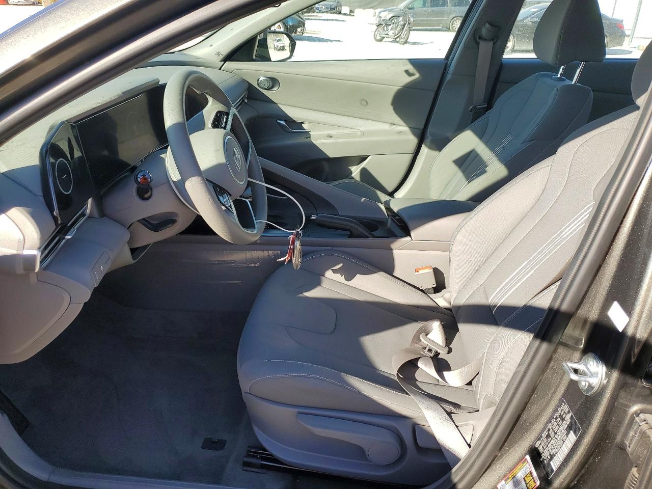 2024 HYUNDAI ELANTRA SEL photo 7