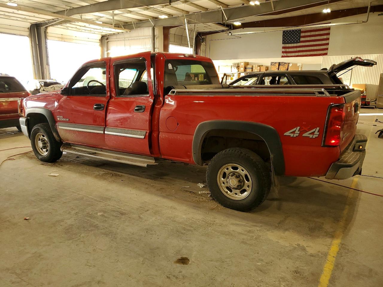 2005 CHEVROLET SILVERADO K2500 HEAVY DUTY photo 2