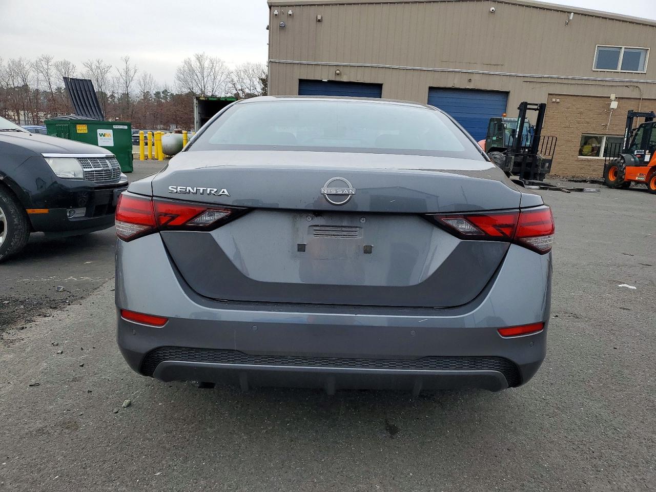 2025 NISSAN SENTRA S photo 11
