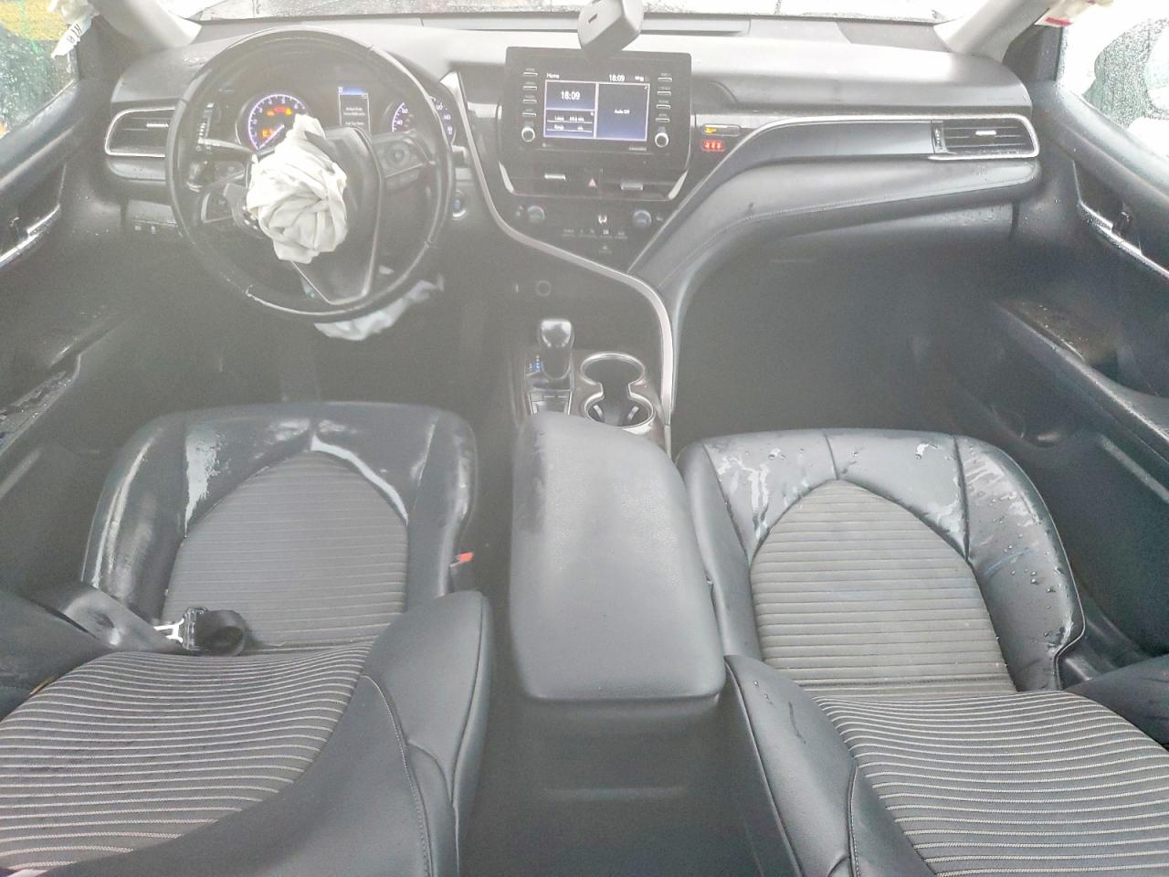 2022 TOYOTA CAMRY SE photo 8