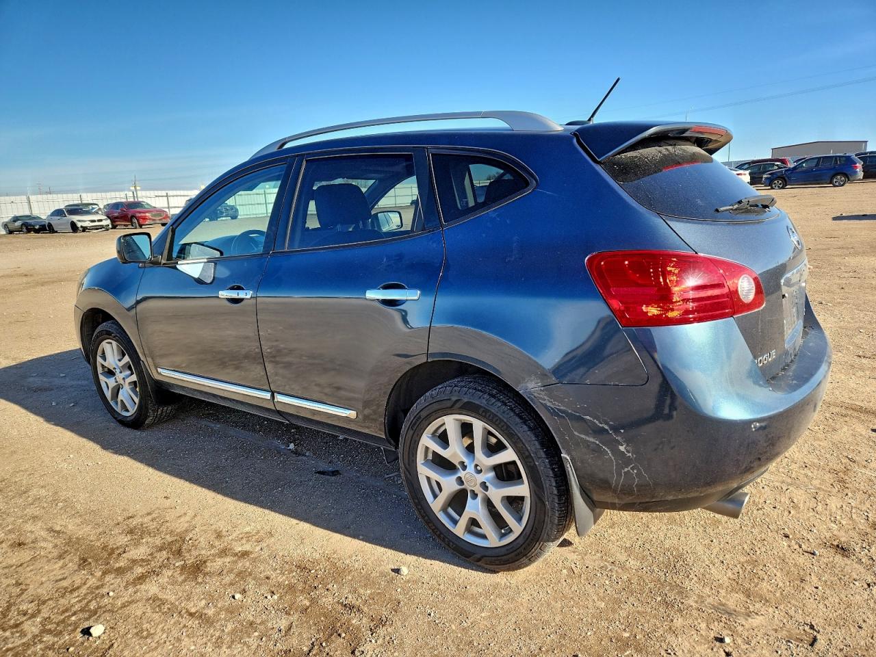 2013 NISSAN ROGUE S photo 2