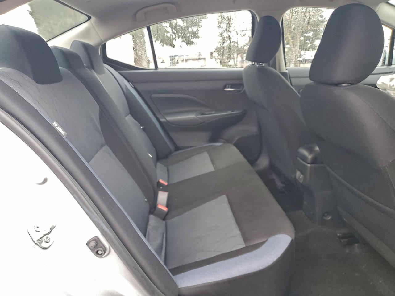 2025 NISSAN VERSA SV photo 10