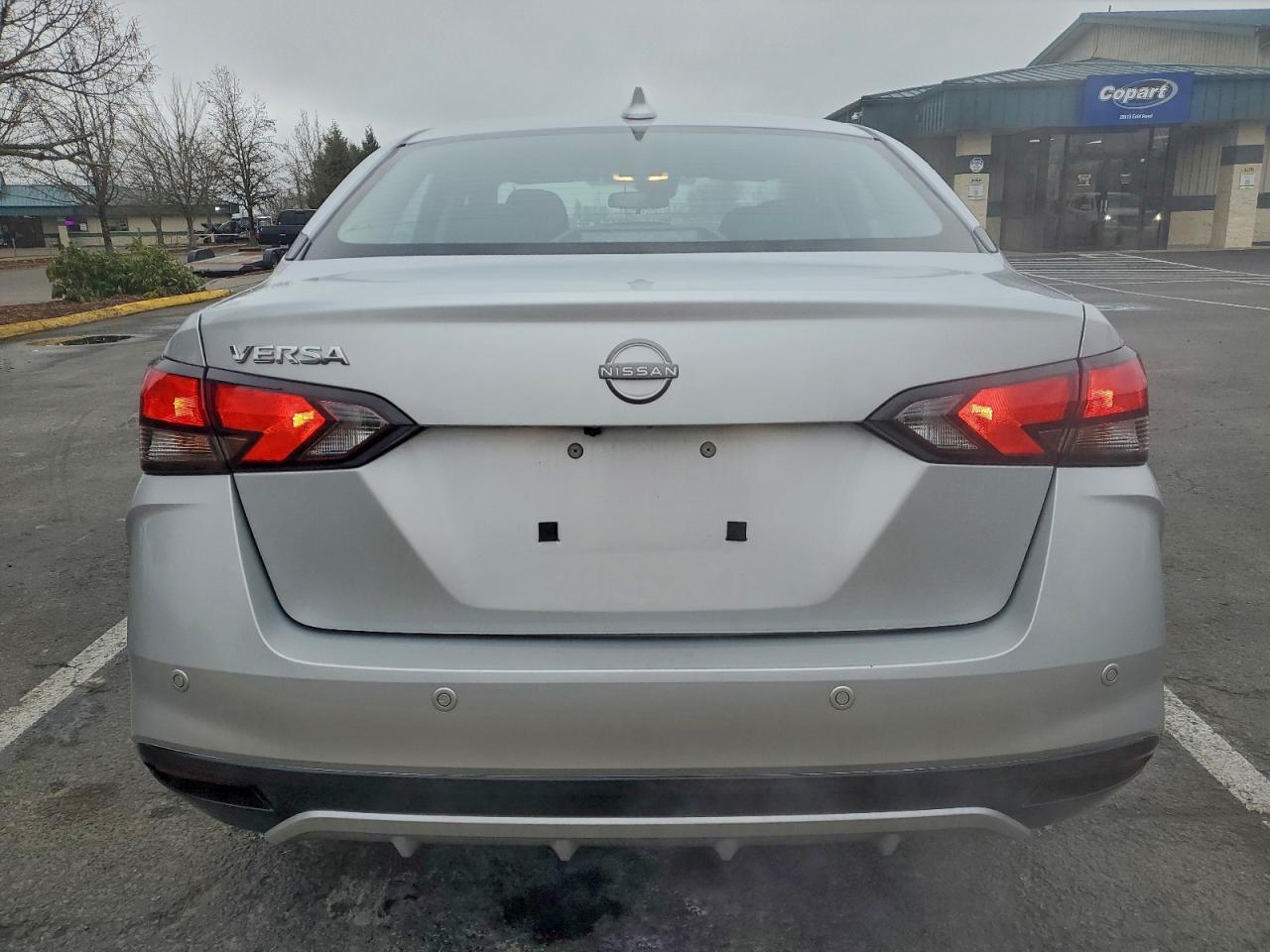 2025 NISSAN VERSA SV photo 6