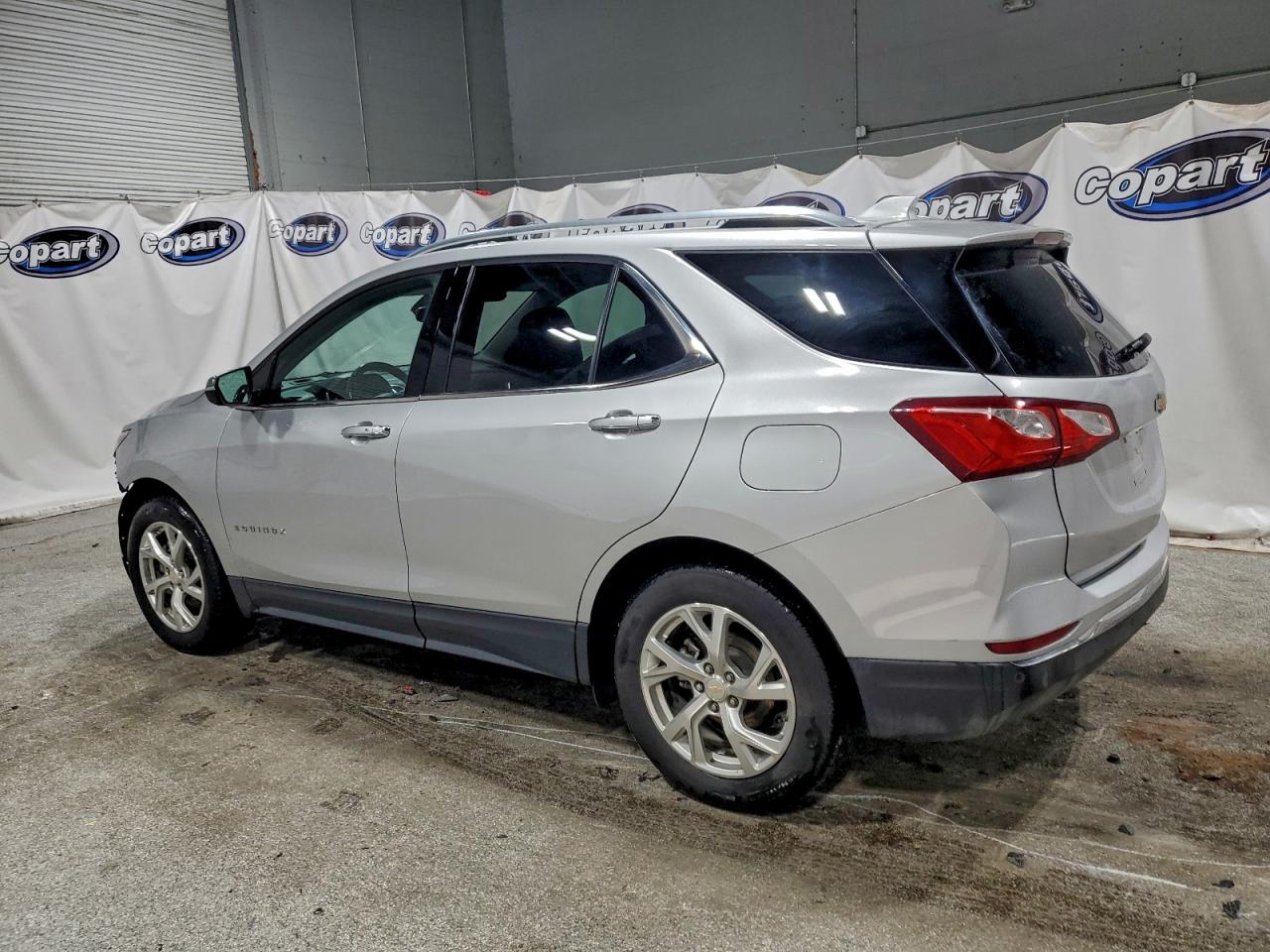 2021 CHEVROLET EQUINOX PREMIER photo 2