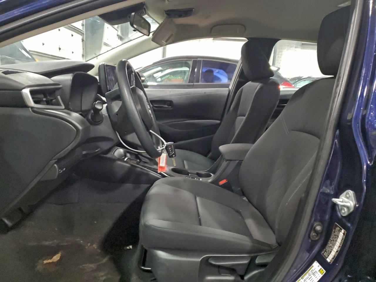 2023 TOYOTA COROLLA LE photo 7