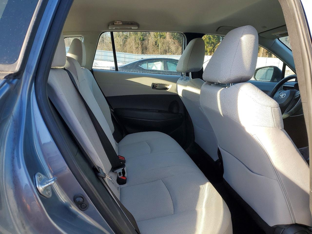 2022 TOYOTA COROLLA CROSS L photo 21