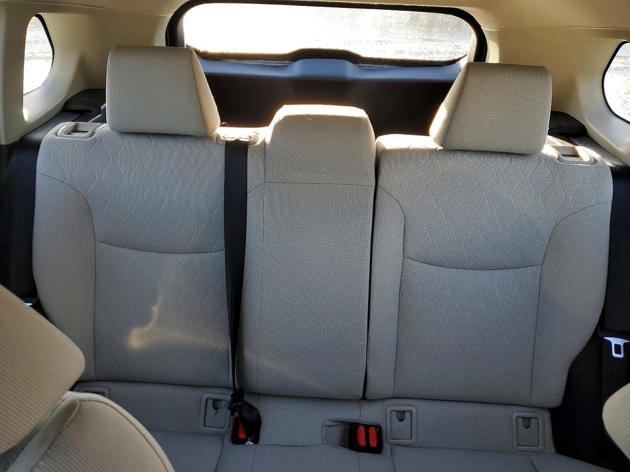 2022 TOYOTA COROLLA CROSS L photo 19