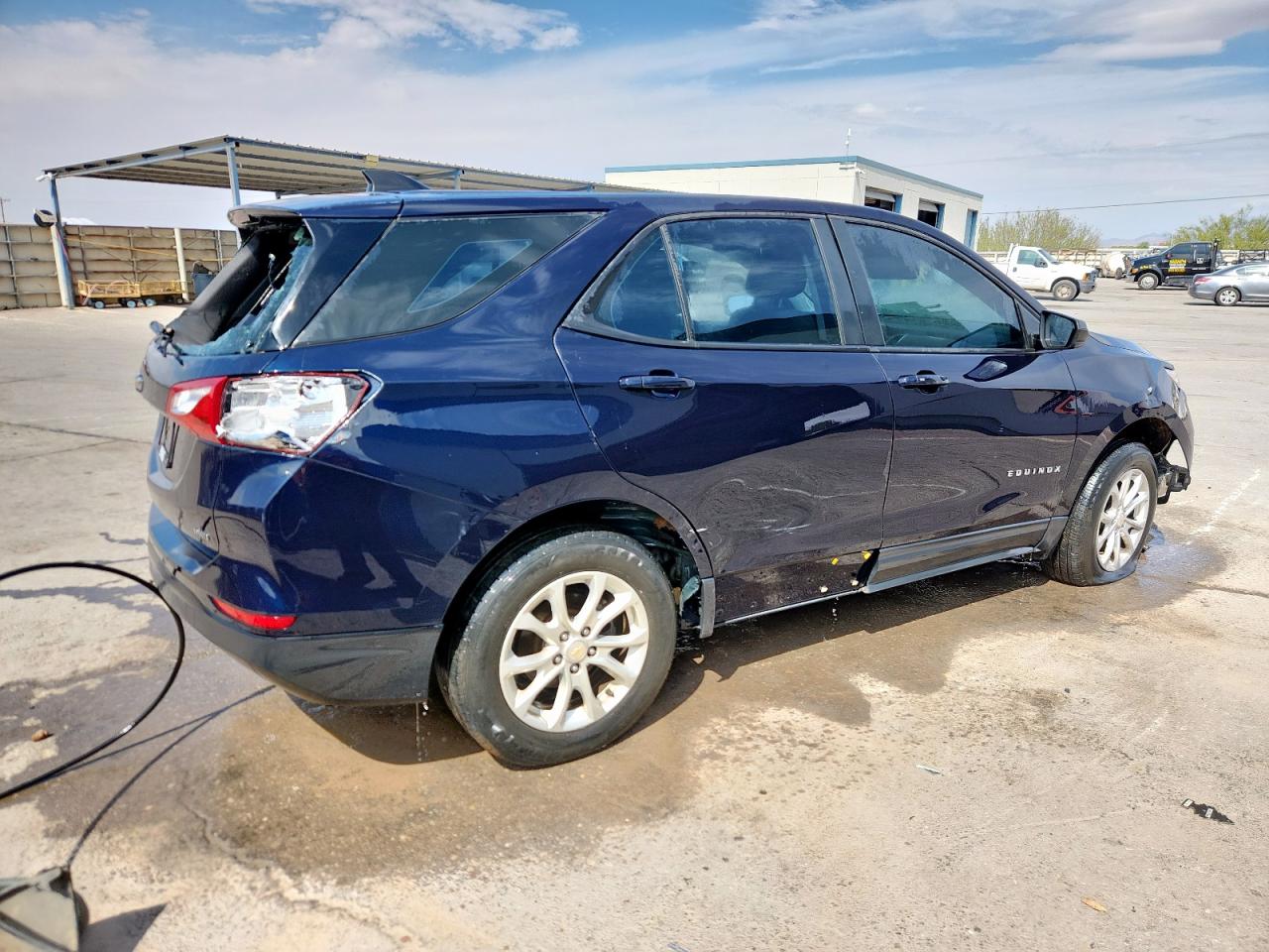 2020 CHEVROLET EQUINOX LS photo 3