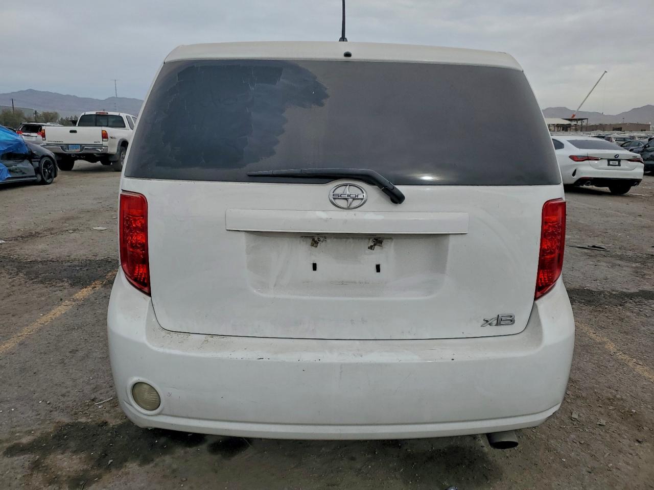 2008 TOYOTA SCION XB photo 6