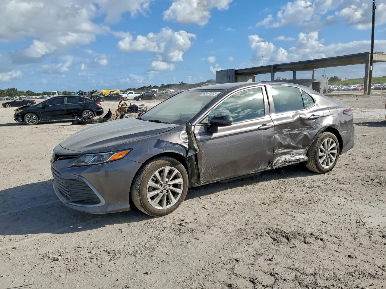 2022 TOYOTA CAMRY