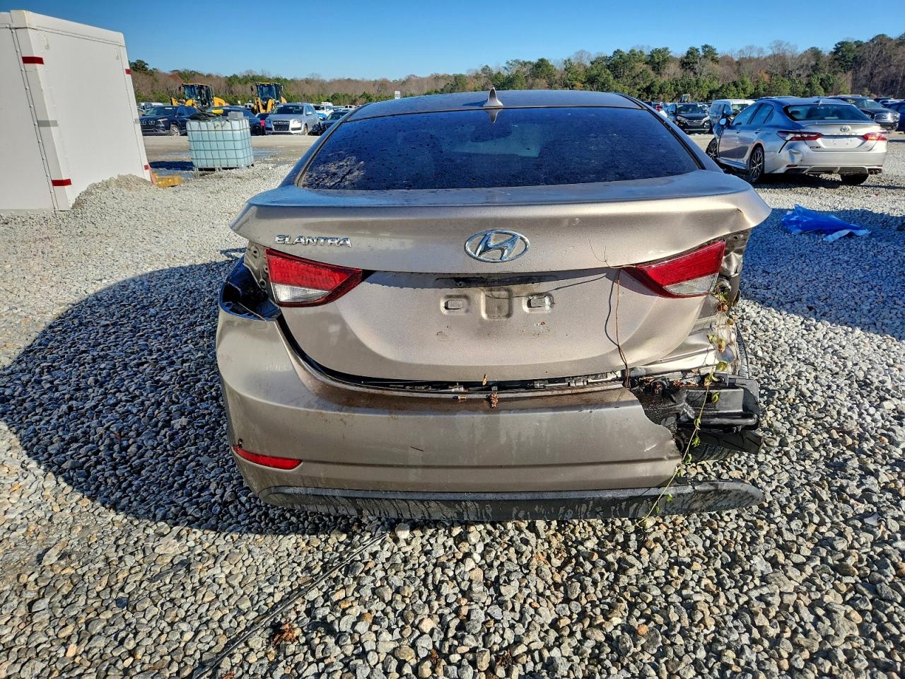 2015 HYUNDAI ELANTRA SE photo 6