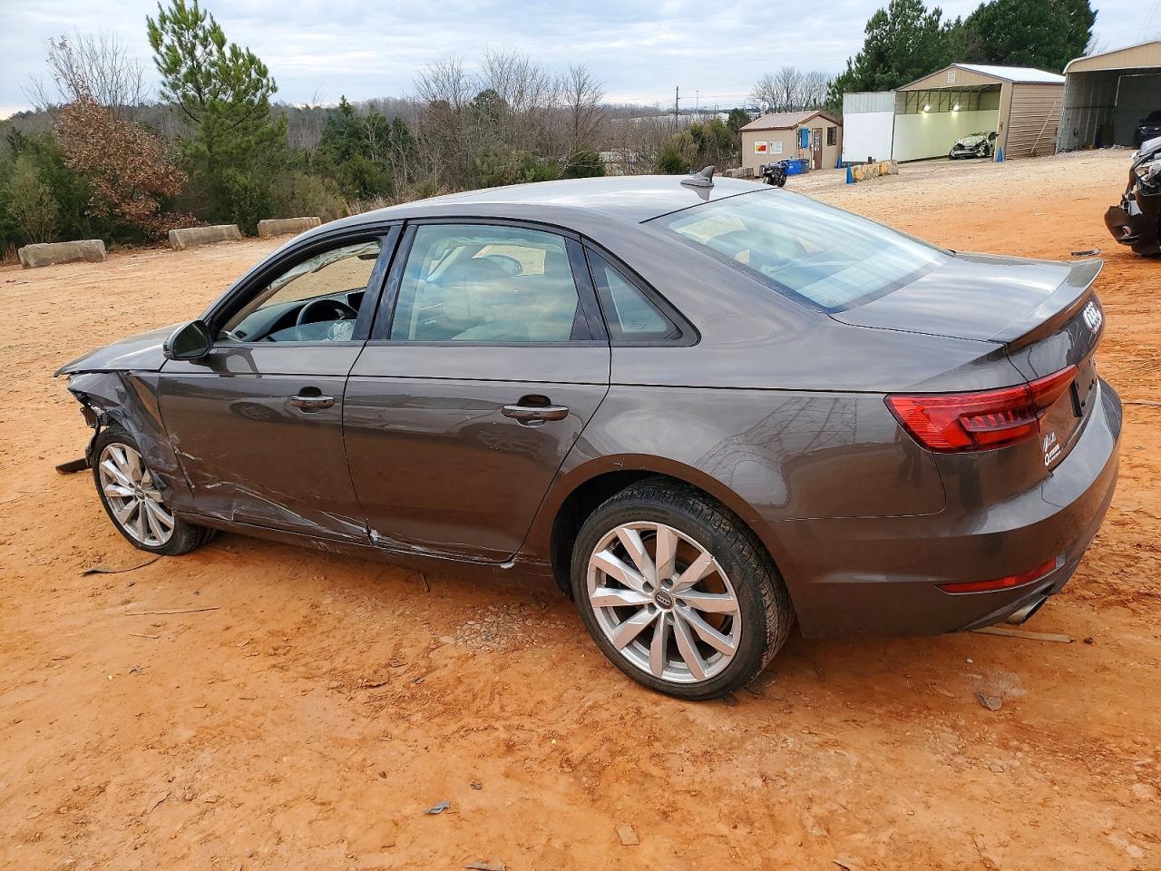2017 AUDI A4 PREMIUM photo 3