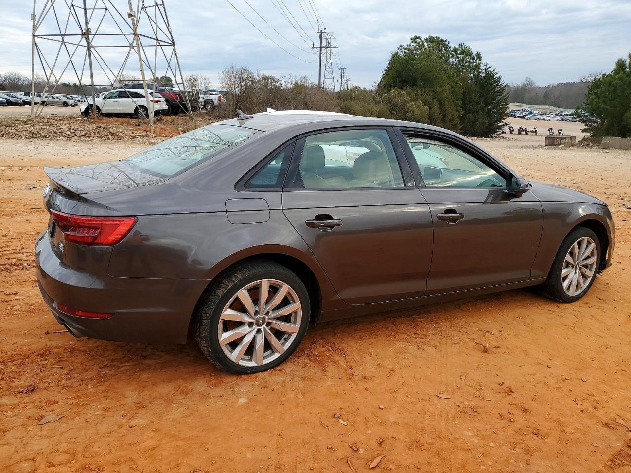 2017 AUDI A4 PREMIUM photo 5
