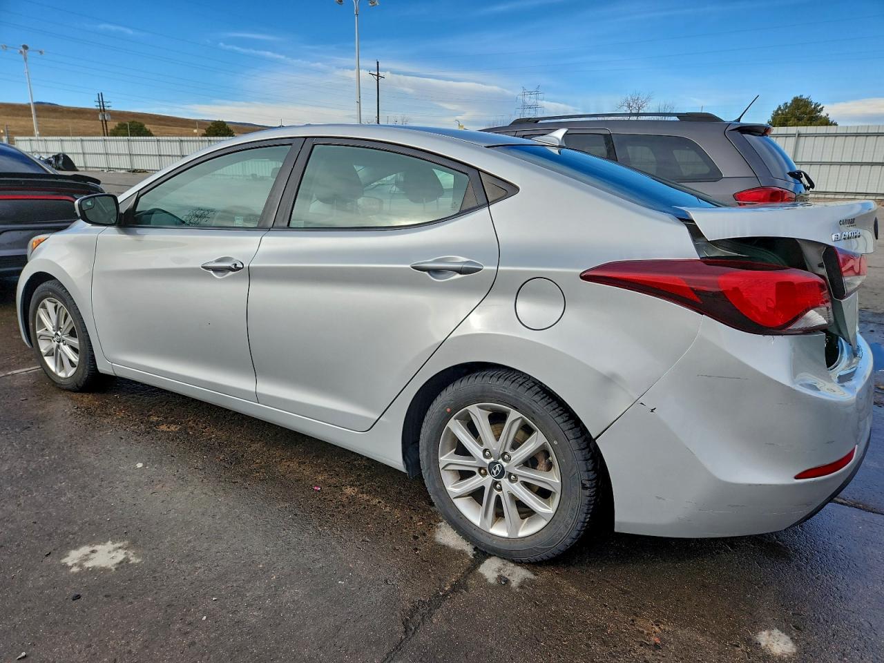 2015 HYUNDAI ELANTRA SE photo 3