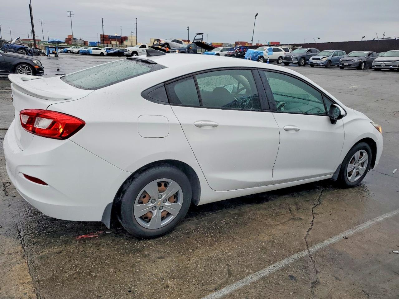2017 CHEVROLET CRUZE LS photo 3