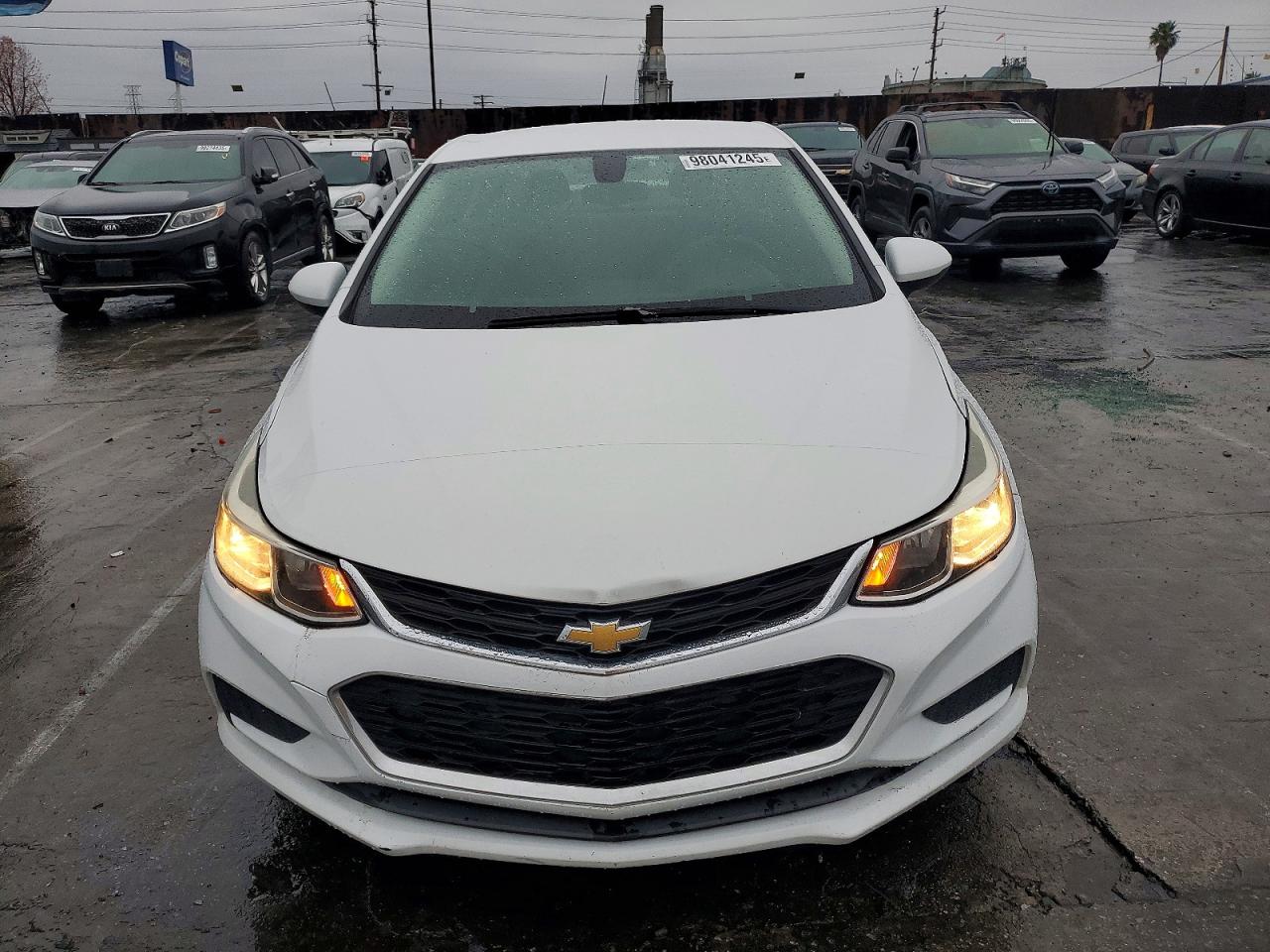 2017 CHEVROLET CRUZE LS photo 5