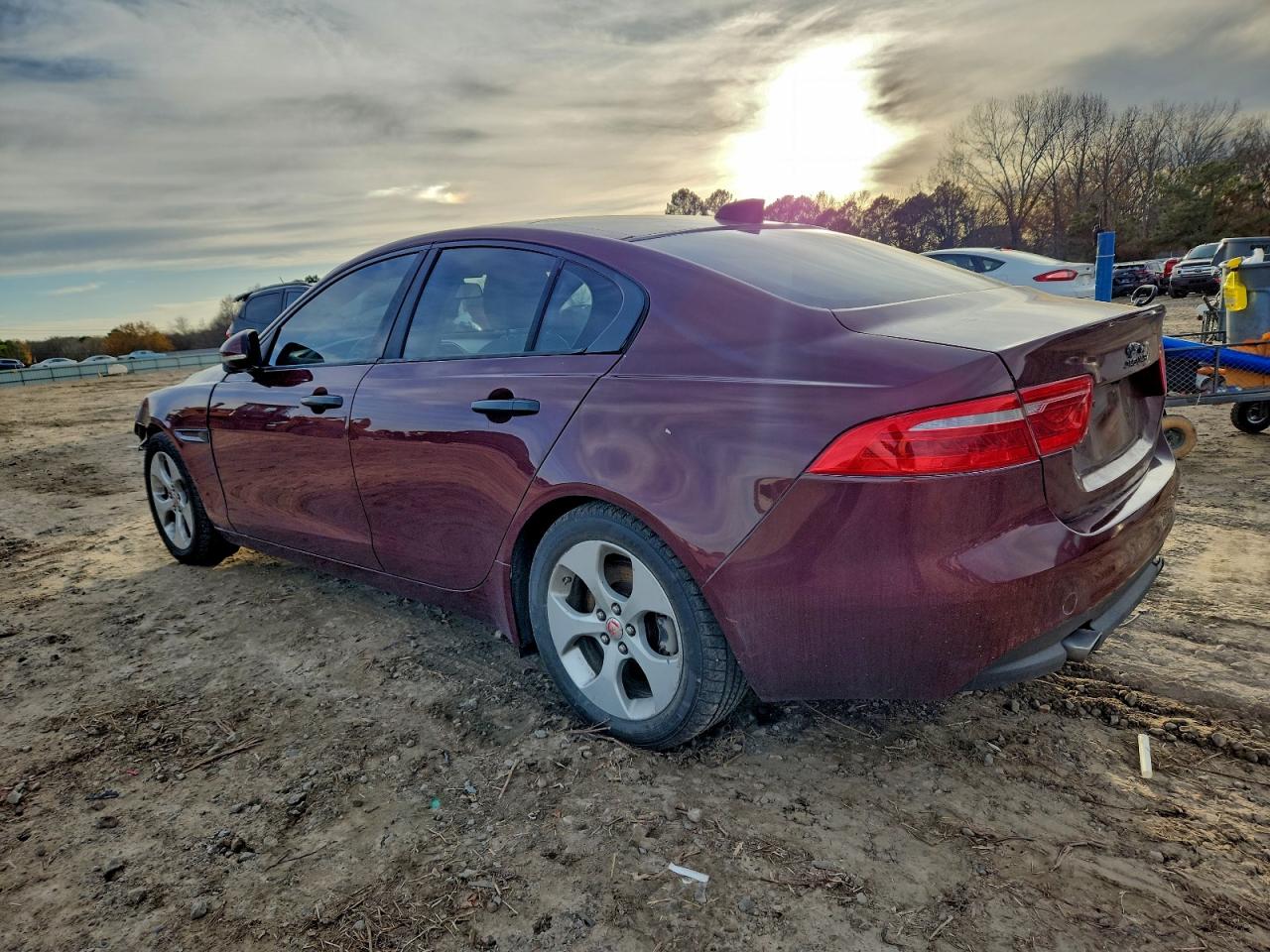 2017 JAGUAR XE photo 2