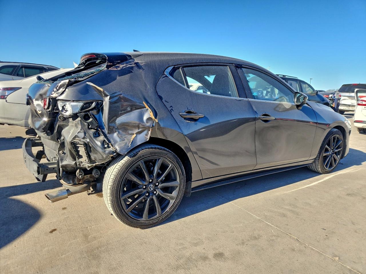 2019 MAZDA 3 PREMIUM photo 3