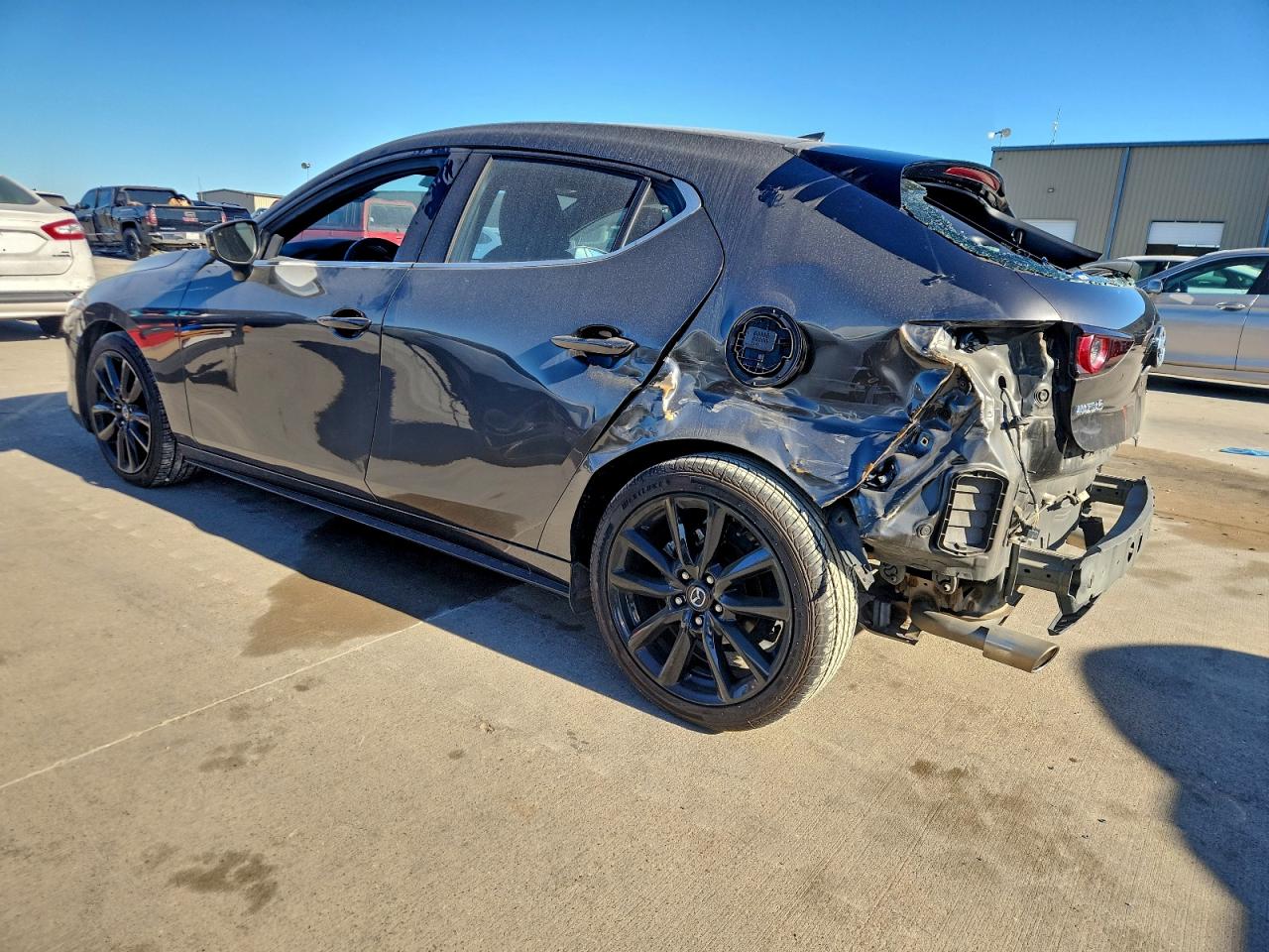 2019 MAZDA 3 PREMIUM photo 2