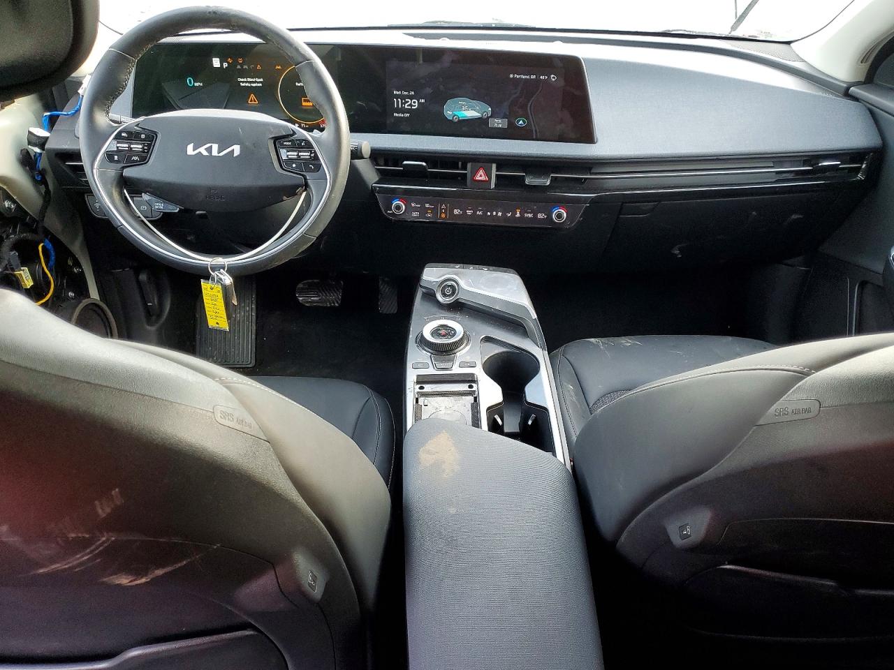 2024 KIA EV6 LIGHT photo 8