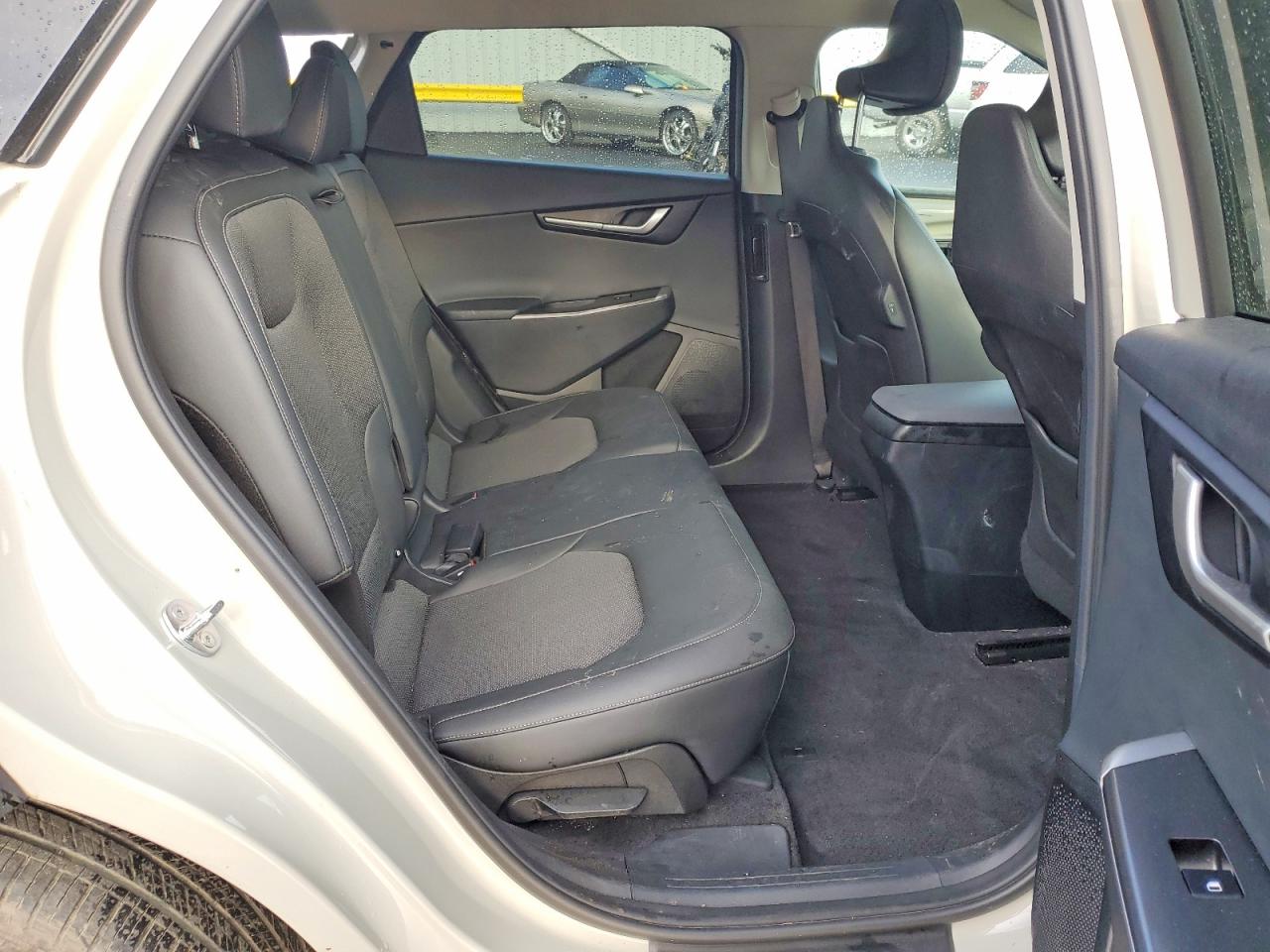 2024 KIA EV6 LIGHT photo 10