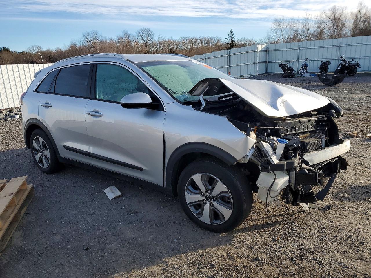 2017 KIA NIRO FE photo 4