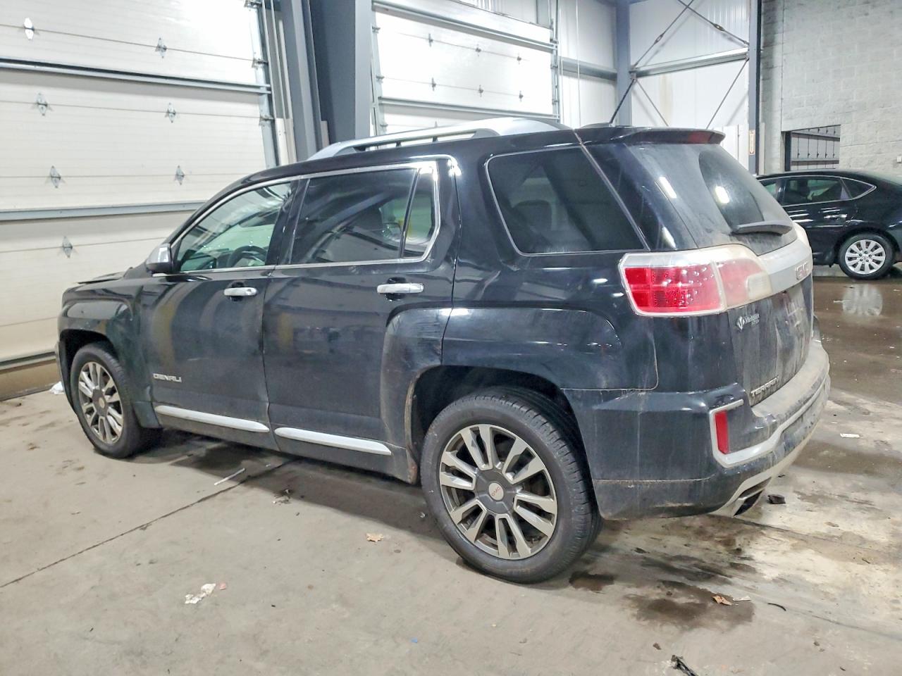 2017 GMC TERRAIN DENALI photo 2