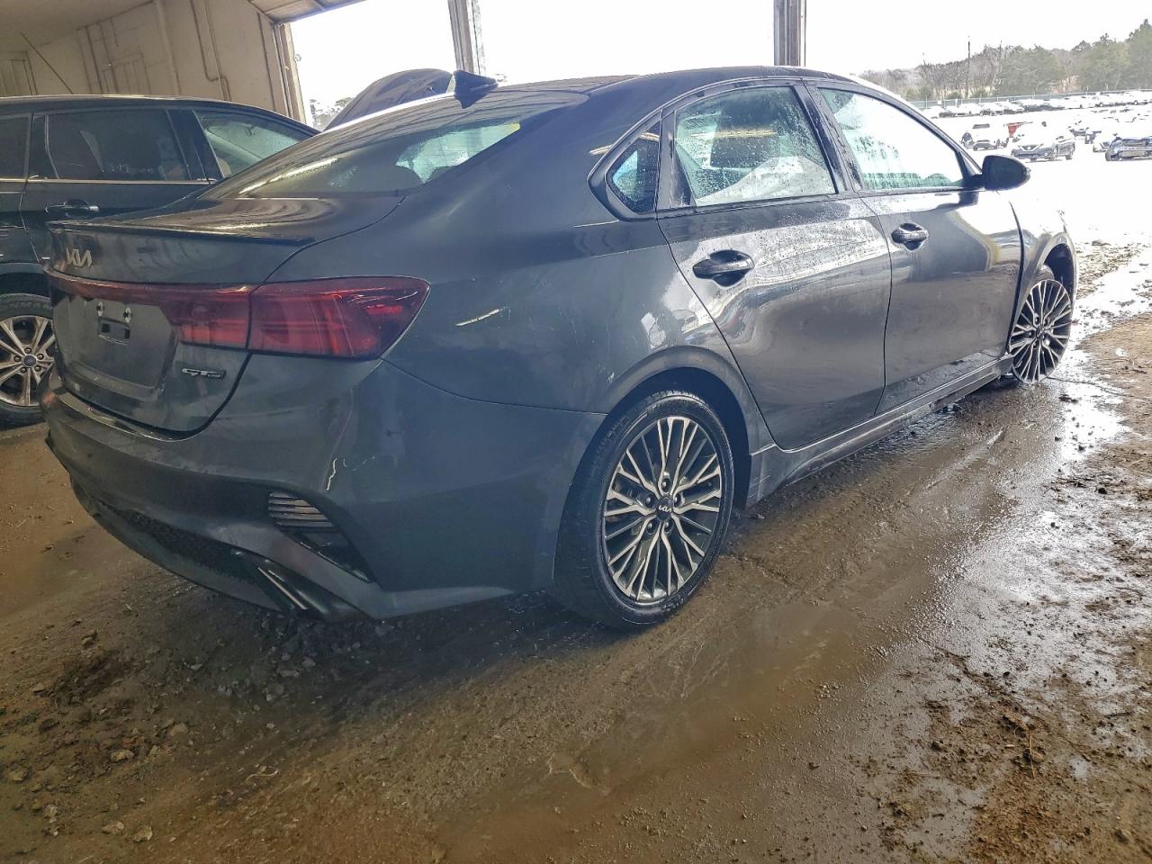2024 KIA FORTE GT LINE photo 3