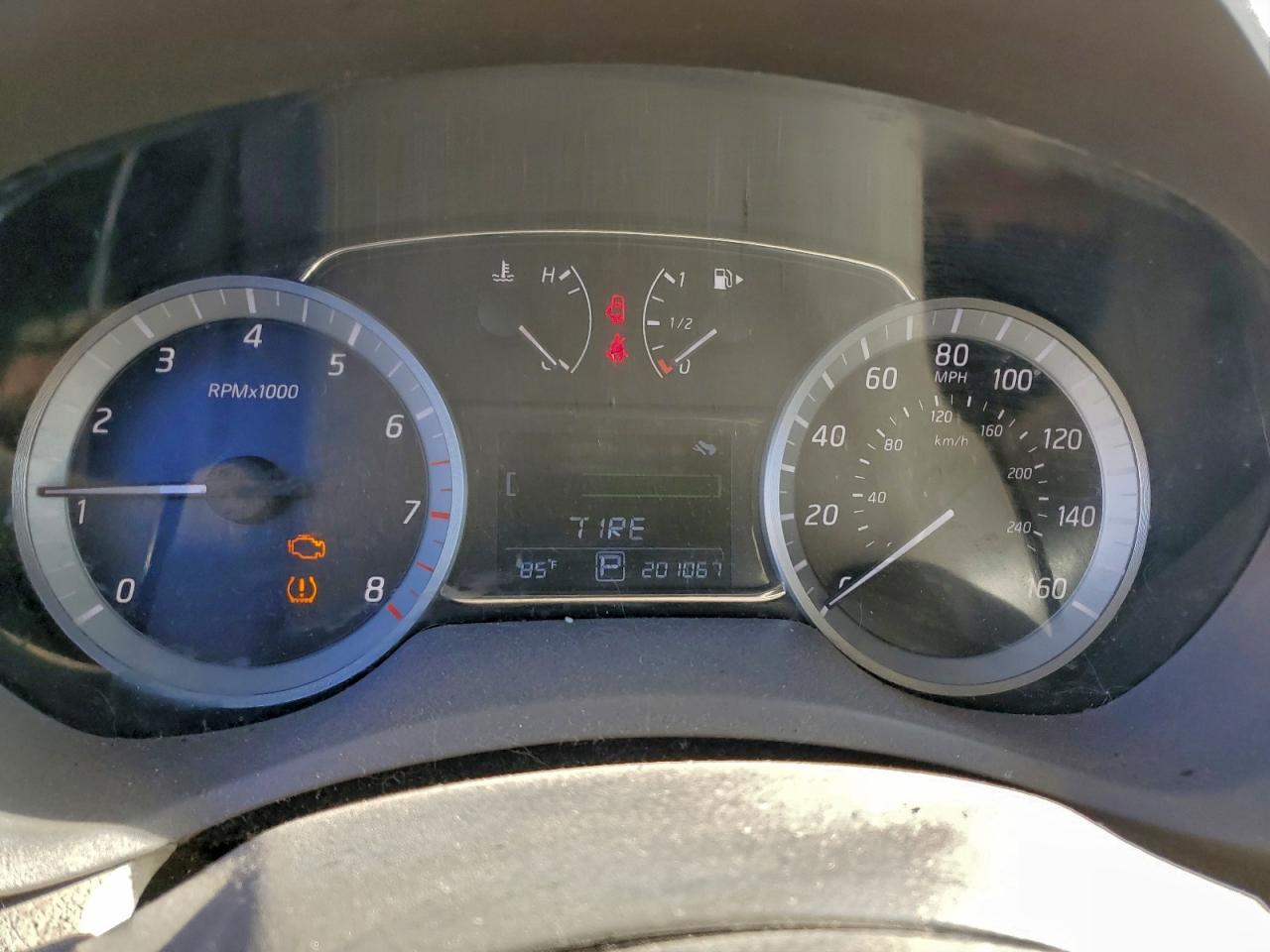 2014 NISSAN SENTRA S photo 9