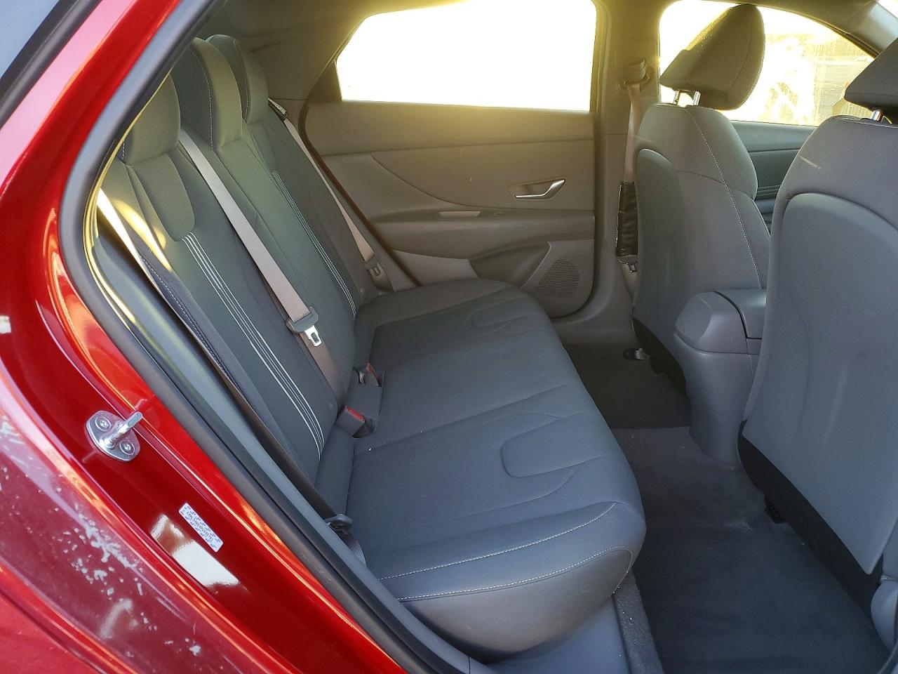 2023 HYUNDAI ELANTRA SEL photo 10