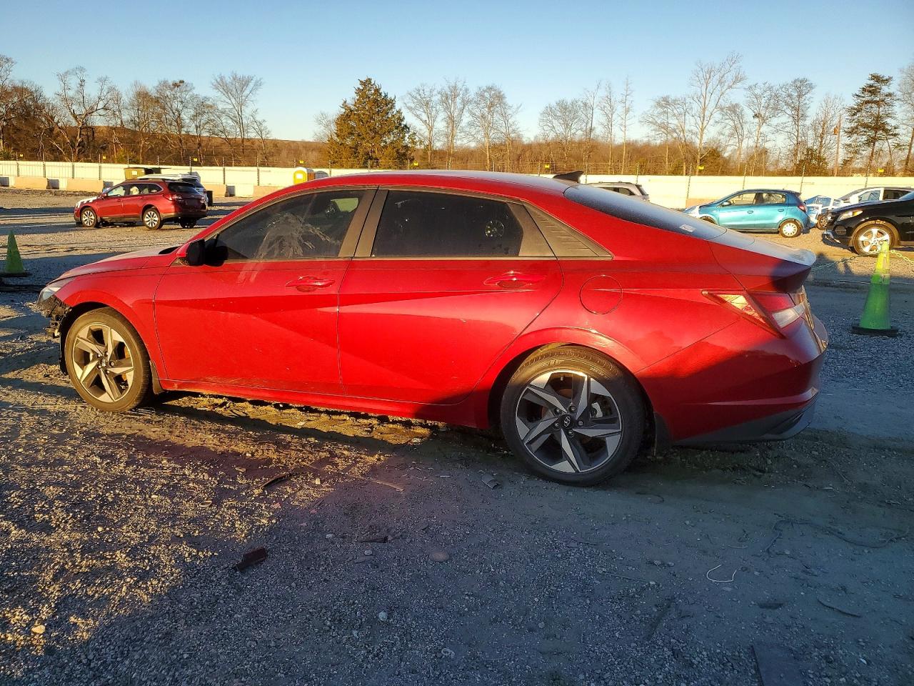 2023 HYUNDAI ELANTRA SEL photo 2