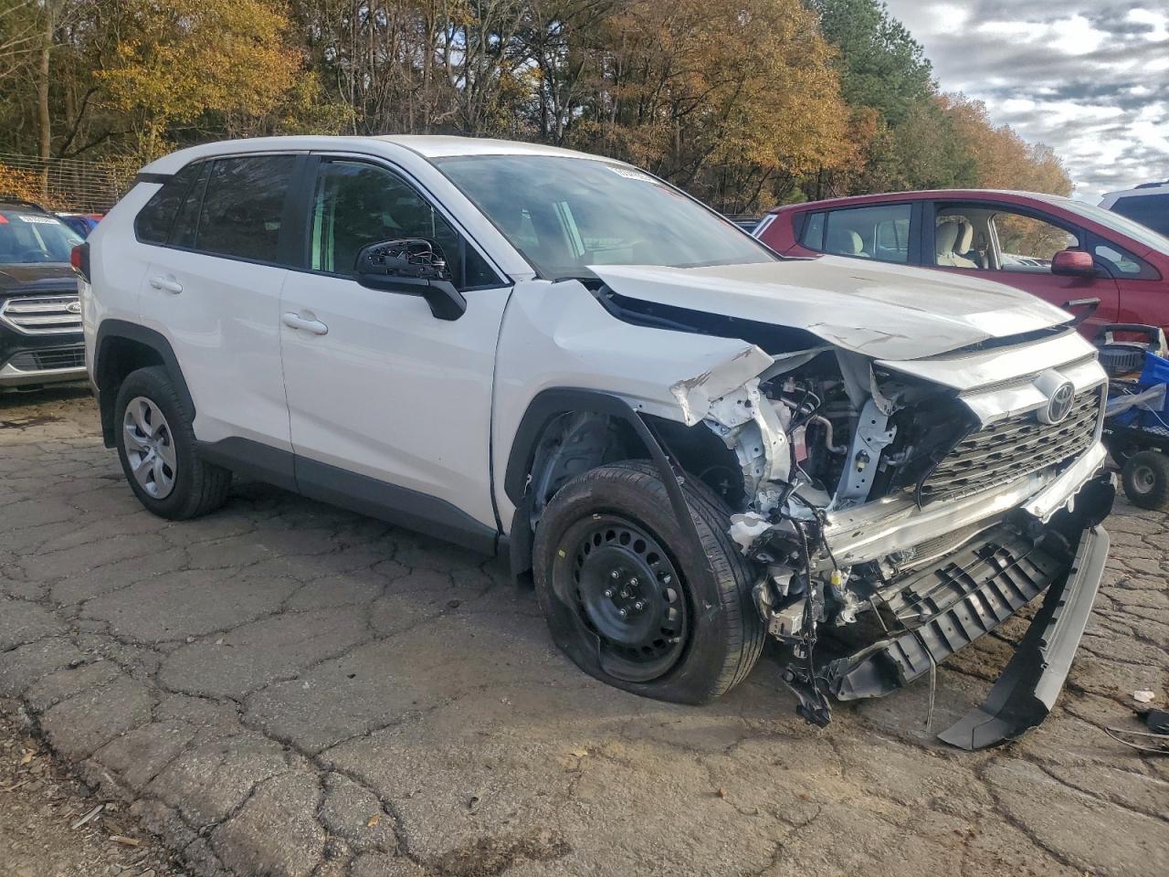 2025 TOYOTA RAV4 LE photo 4