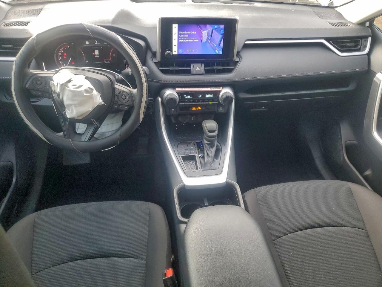 2025 TOYOTA RAV4 LE photo 8