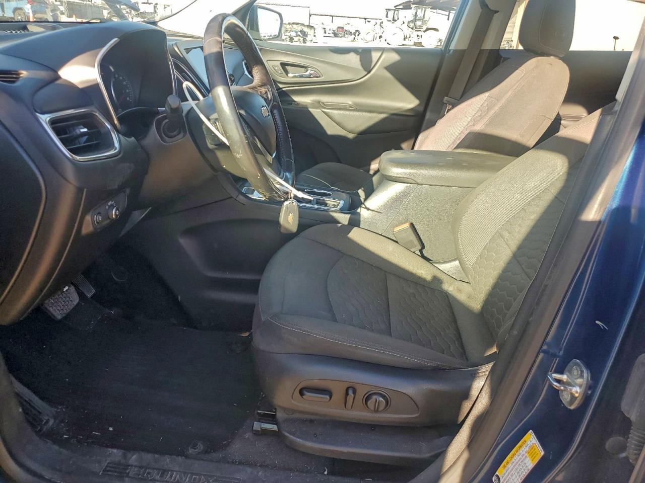 2019 CHEVROLET EQUINOX LT photo 7