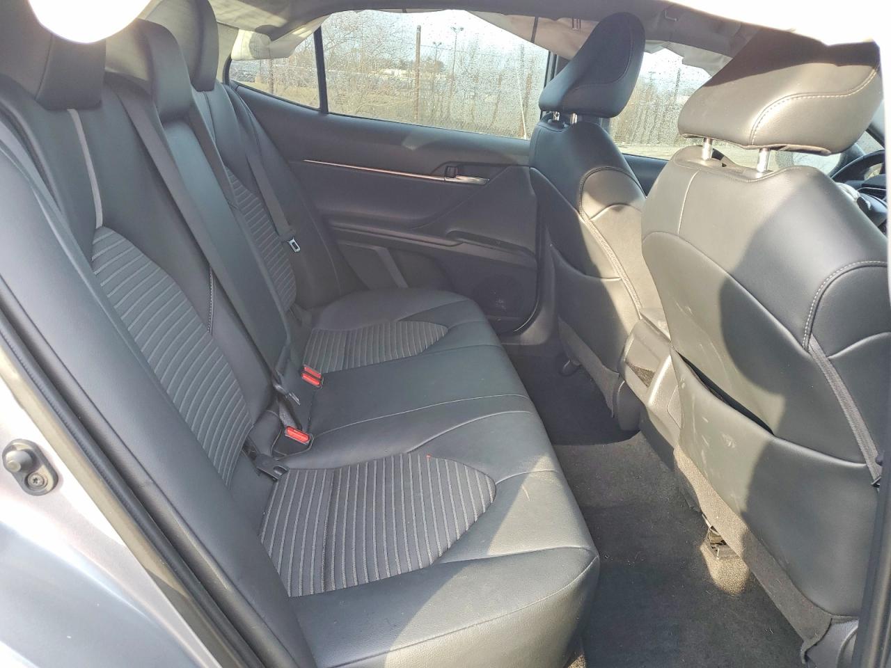 2022 TOYOTA CAMRY SE photo 10