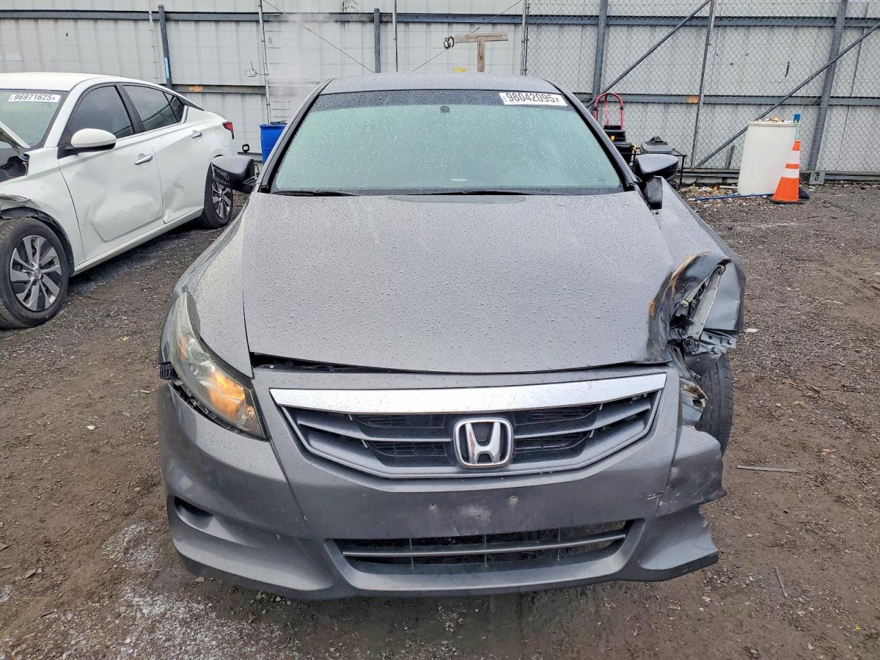 2012 HONDA ACCORD LX photo 5