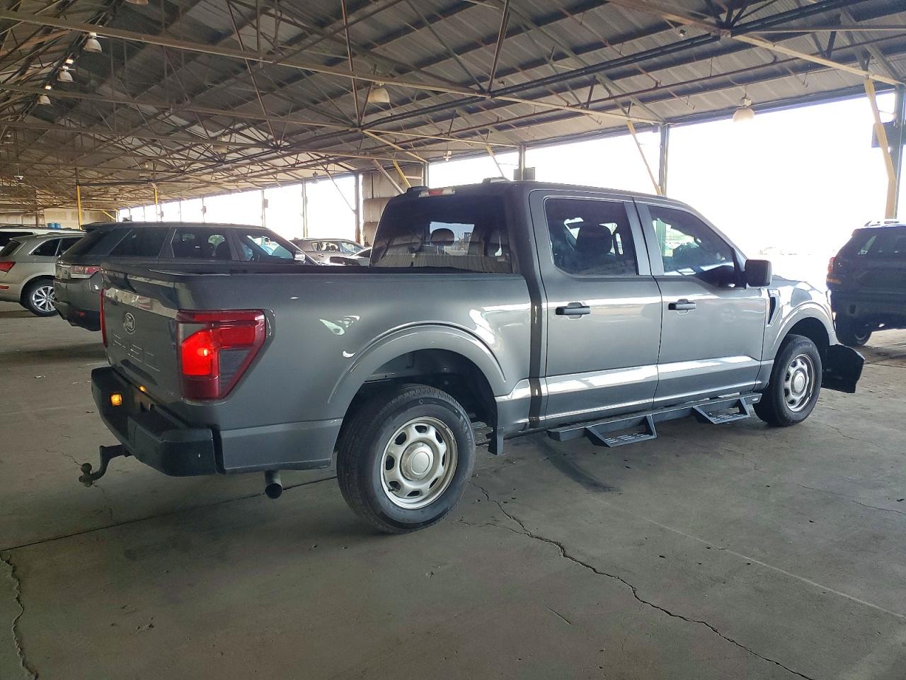 2024 FORD F150 XL photo 3