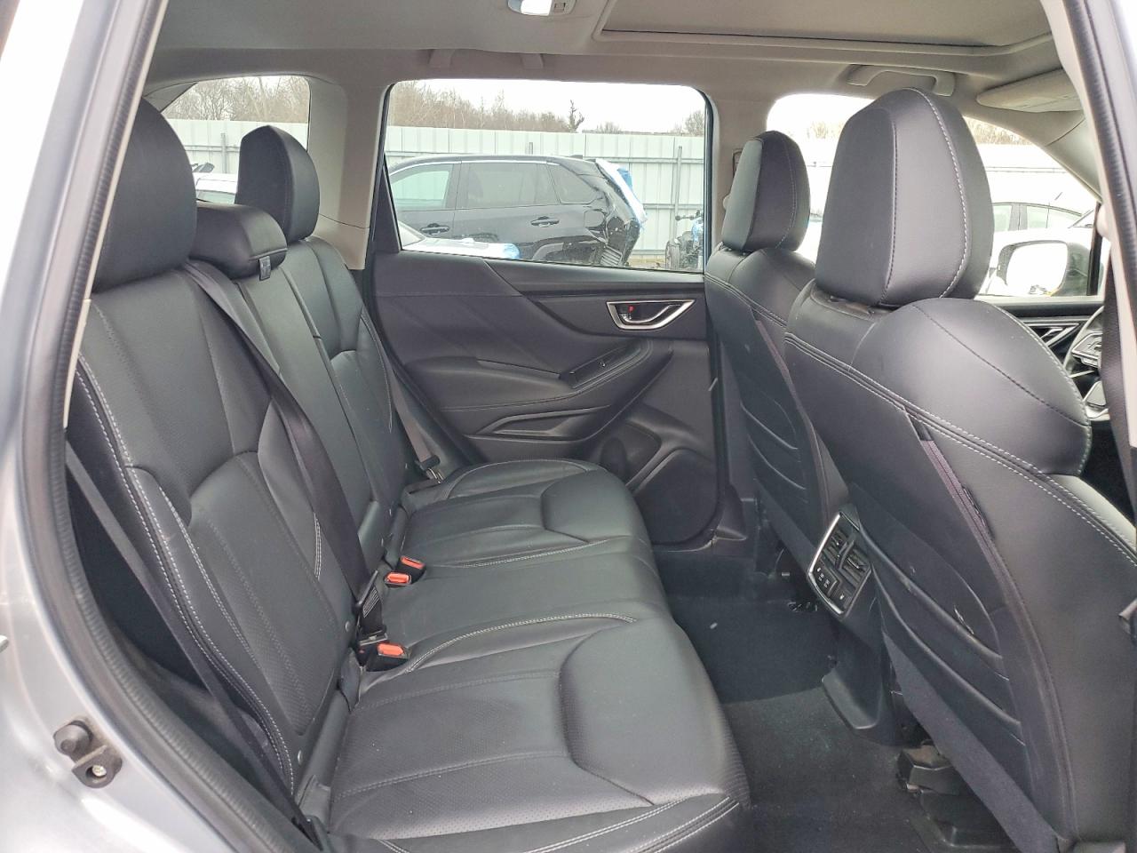 2022 SUBARU FORESTER TOURING photo 10