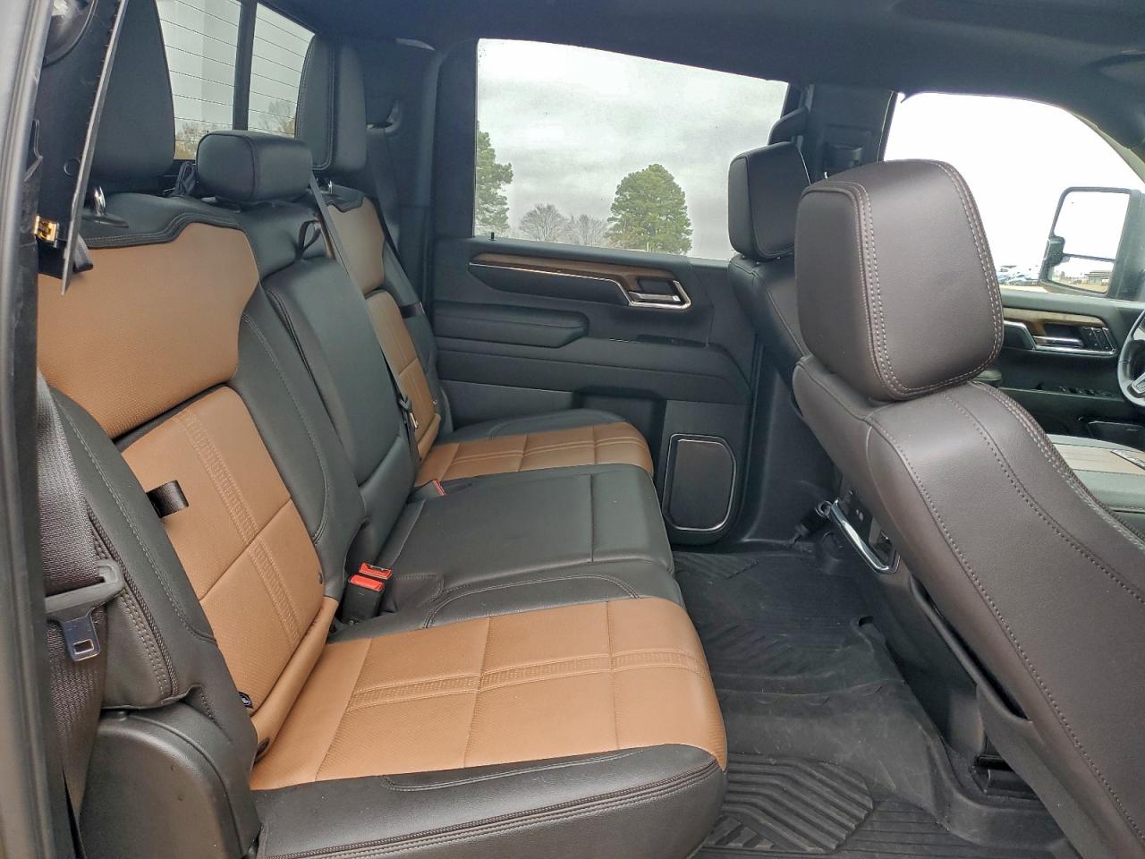 2024 CHEVROLET SILVERADO K2500 HIGH COUNTRY photo 10